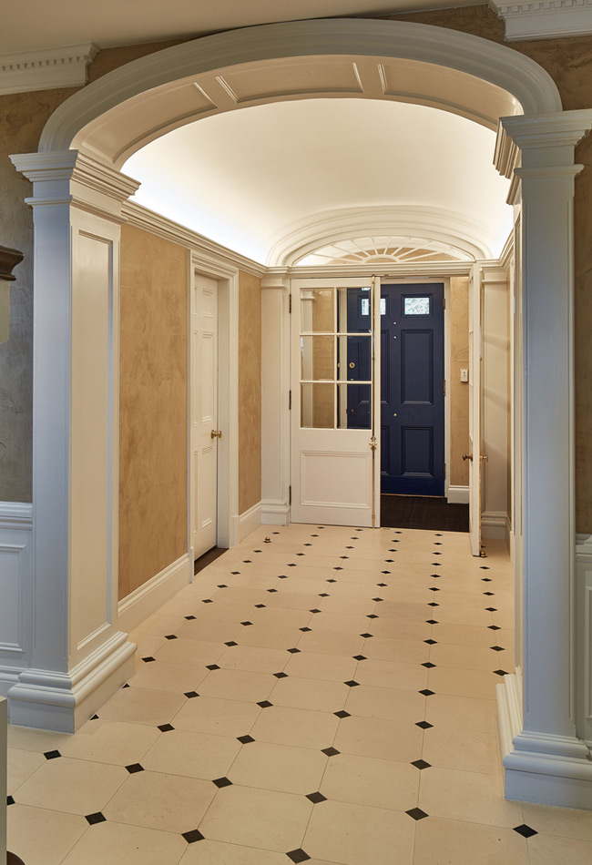 Entrance hall lighting