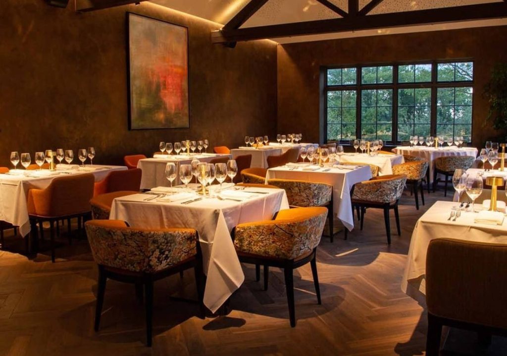 Hotel Bar Restaurant Mood Lighting
