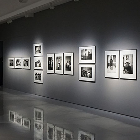 art gallery lighting commercial